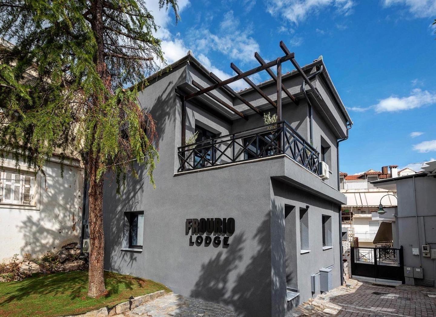 Frourio Lodge Α1 Лариса Экстерьер фото